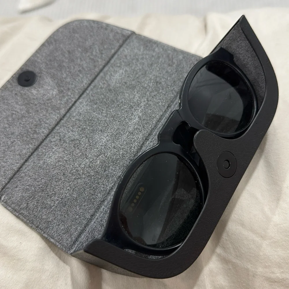 BOSE audio Bluetooth sunglasses